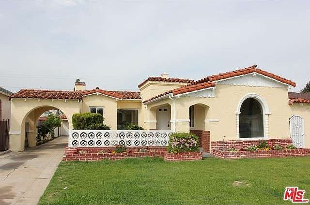 1st image of 823 W 109th Pl