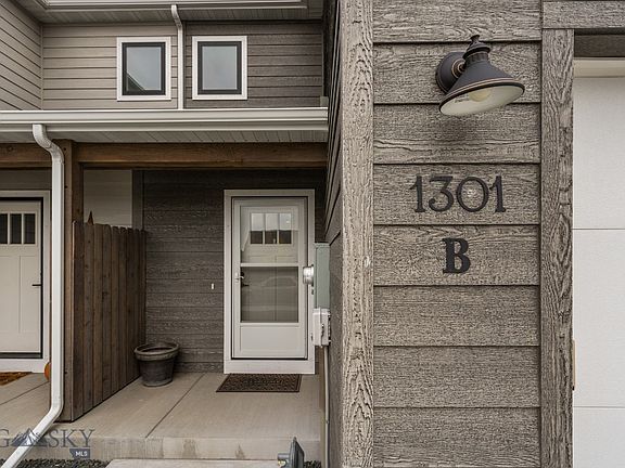 3rd image of 1301 Scooter Ln Unit B
