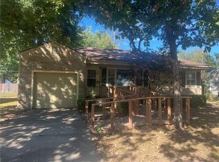 405 Utah St, Pittsburg, KS 66762