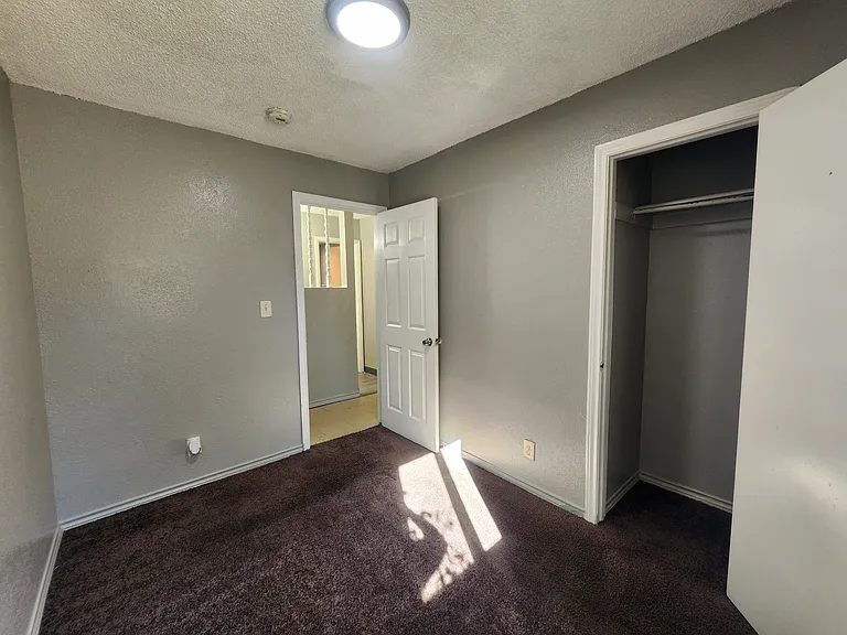 1363 Mobile St #1363 — Photo 9