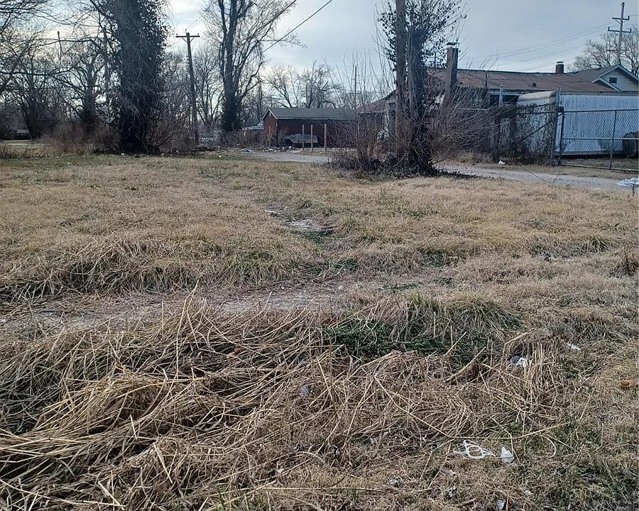 1st image of 1737 N 51st St