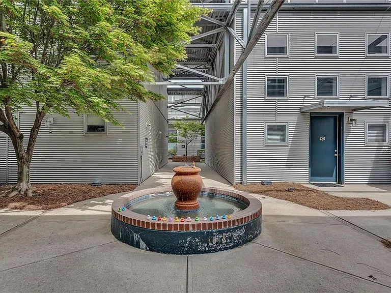 400 Village Pkwy NE #202 — Photo 36