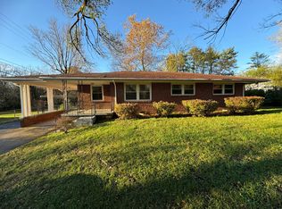 18 W Bel Air Blvd, Clarksville, TN 37042