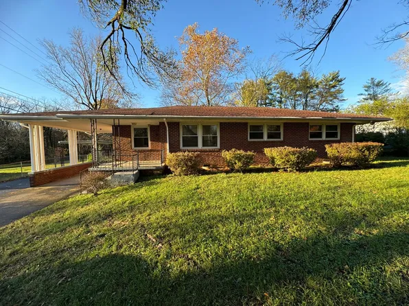 18 W Bel Air Blvd, Clarksville, TN 37042
