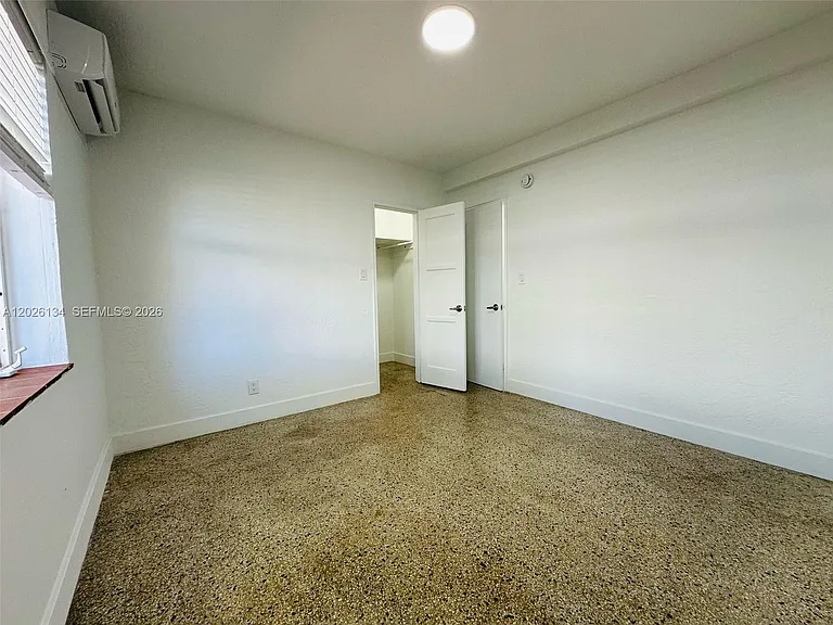 417 SE 14th Ct #4 — Photo 12