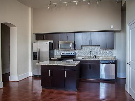 3rd image of 517 King St #11405f7a9
