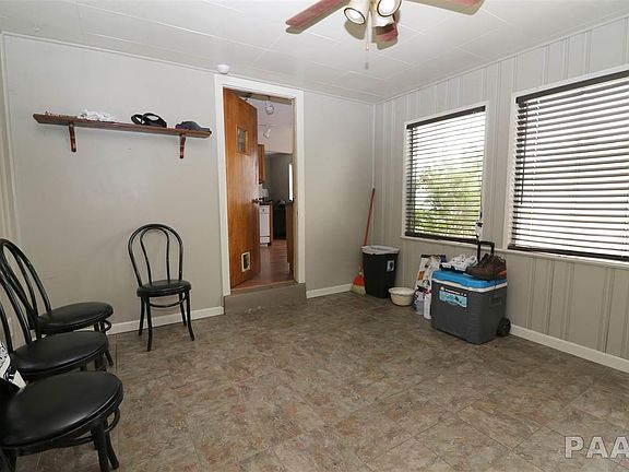 4th image of 2220 W Forrest Hill Ave