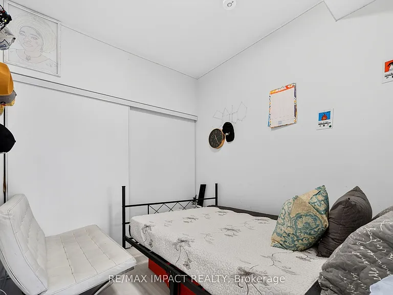 308 Jarvis St #813 — Photo 25