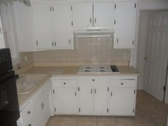 4th image of 629 S 22nd Ave