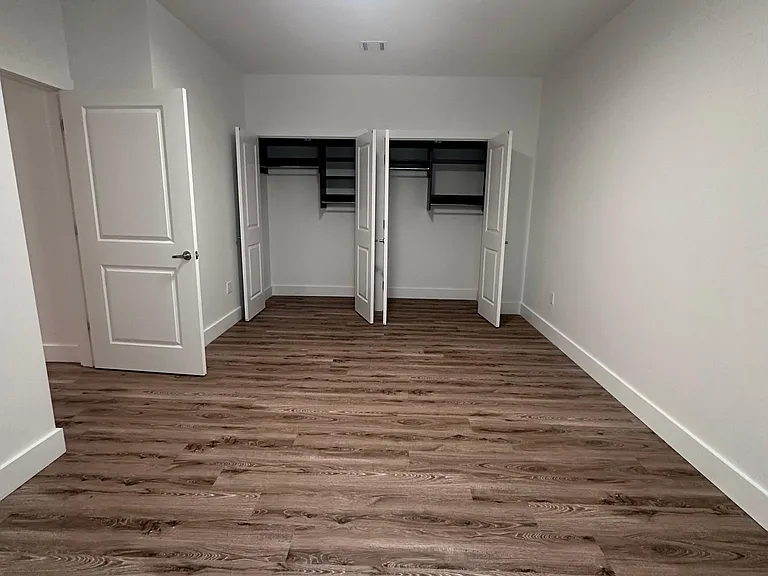 172 Avenue F #404 — Photo 8