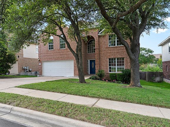 2nd image of 2106 Faldo Ln