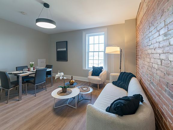 3rd image of 442 George St N #306