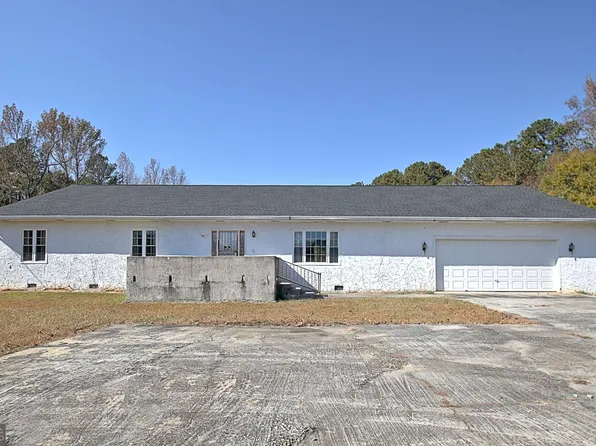 8815 Gullatt Rd, Palmetto, GA 30268