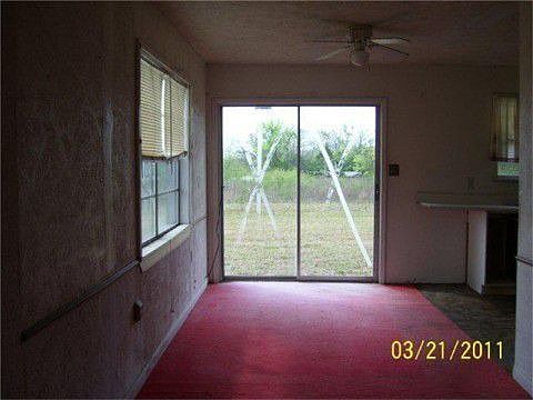 3rd image of 6838 Cotton St
