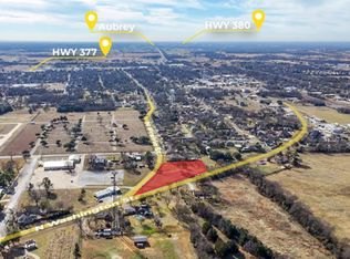 929 N Washington St, Pilot Point, TX 76258