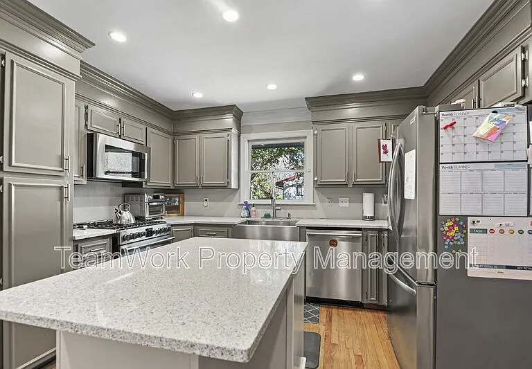 18 Shadowmoss Pkwy — Photo 16