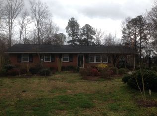 601 Forest Acres Dr, Tarboro, NC 27886