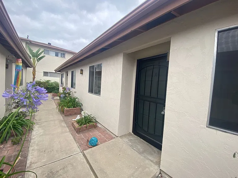 4424A Texas St — Photo 2