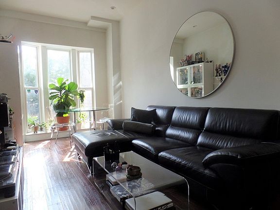 4th image of 145 W 118th St APT 1