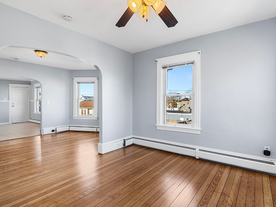 Living room / Dining Room