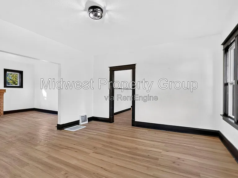 11560 Old Halls Ferry Rd — Photo 14