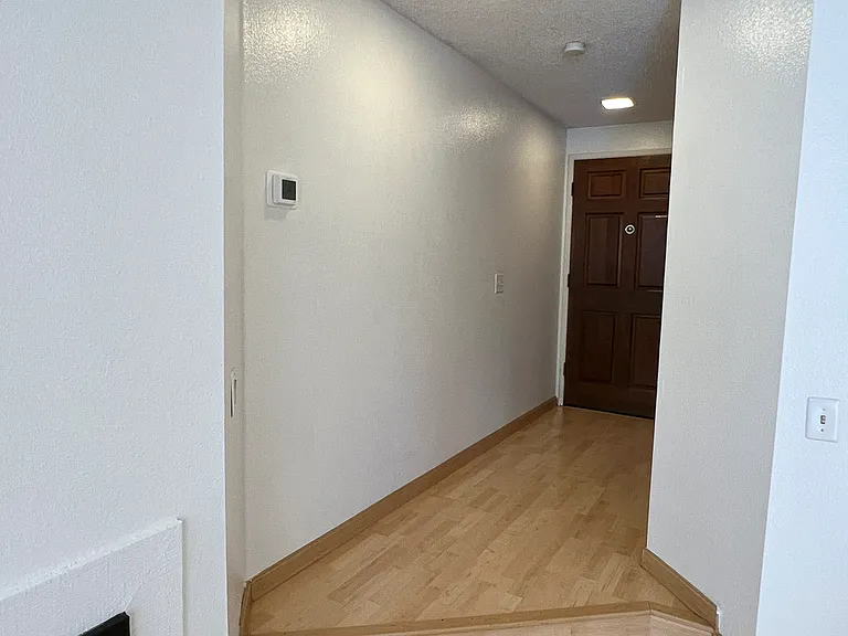 941 W Carson St #221 — Photo 16
