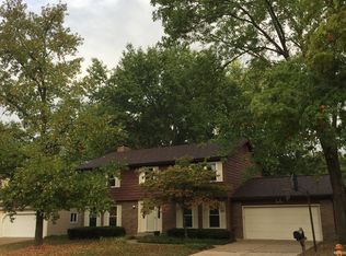 15579 Highcroft Dr, Chesterfield, MO