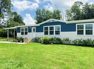 180 Woodland Dr, Leesburg, FL 34788