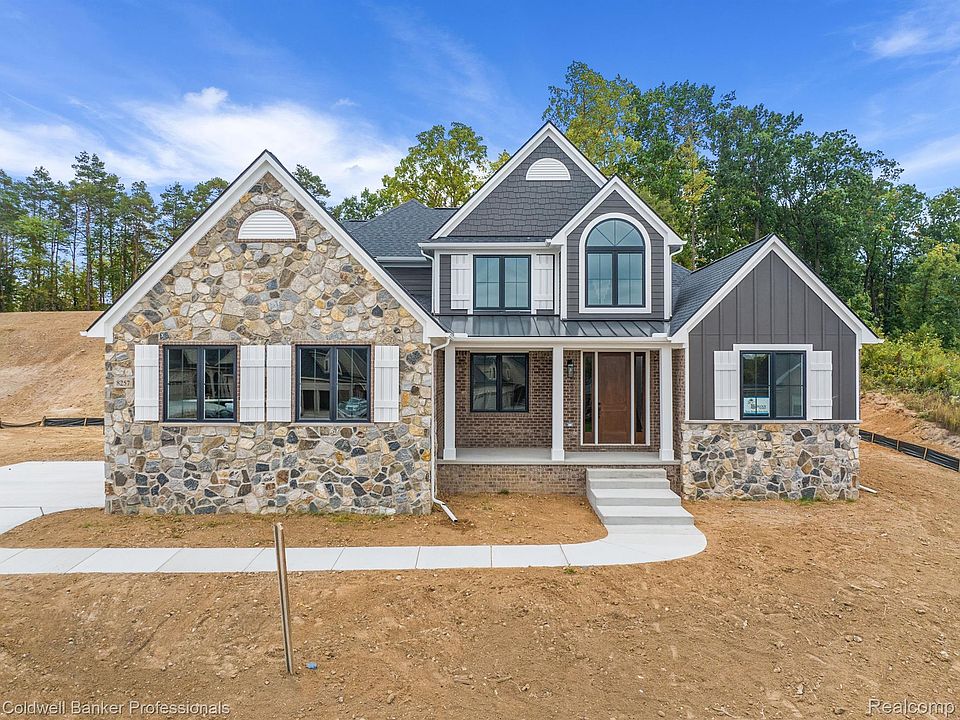 1st image of 8257 Stoney Creek Dr
