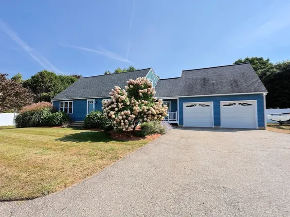 124 Haywood Dr, East Brookfield, MA 01515