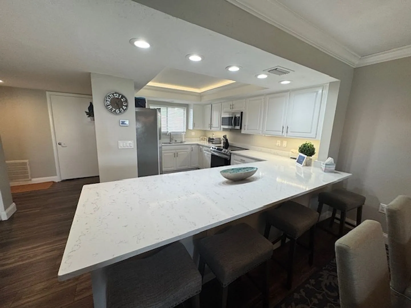 Flagship Village Condo in The Landings Yacht Golf & Tennis Club — Photo 2