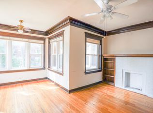 1300 W Albion Ave #1, Chicago, IL 60626