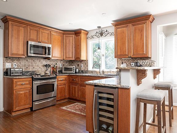 5th image of 5742 Creek Mill Way