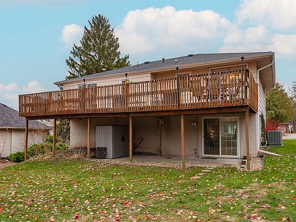 3rd image of 2405 Heatherwood Dr
