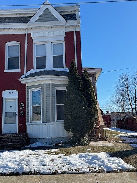 1st image of 932 Pope Ave #1