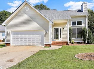 204 Flagstar Ct, Fountain Inn, SC 29644