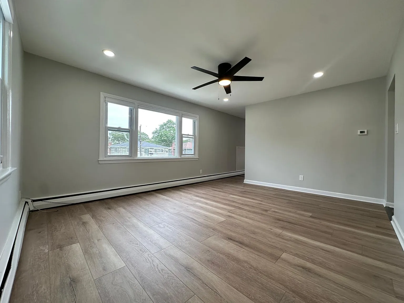 Beachview St, Copiague — Photo 4