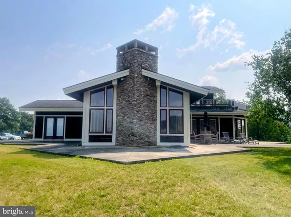 76 Zehner Ln, Landingville, PA 17972