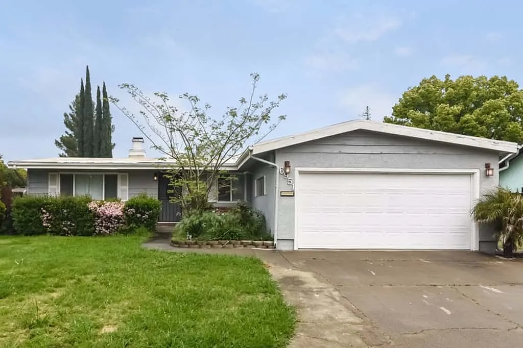 6951 Hogan Dr photo 1