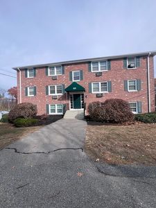 105 Ridgewood Ln APT 22, Gardner, MA, 01440