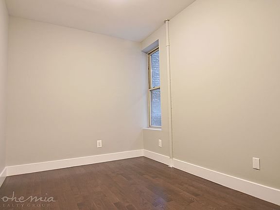 3rd image of 121 Vermilyea Ave APT 2C