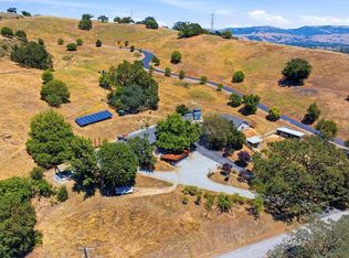 1755 Paradise View Rd, Morgan Hill, CA 95037