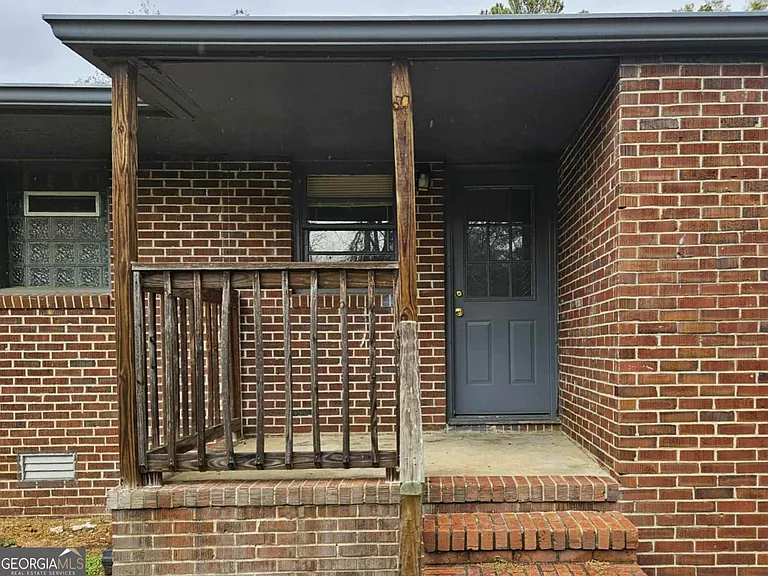 268 Elks St #A — Photo 8