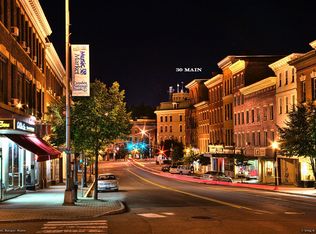 30 Main St APT 300, Bangor, ME 04401
