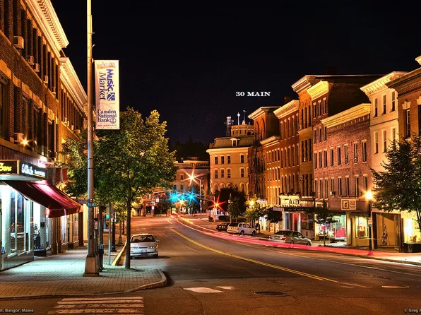 30 Main St APT 300, Bangor, ME 04401