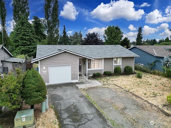 2nd image of 4404 125th Place NE