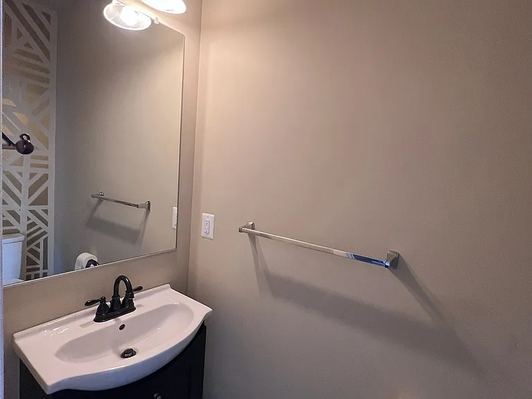 109 Saginaw Dr — Photo 19
