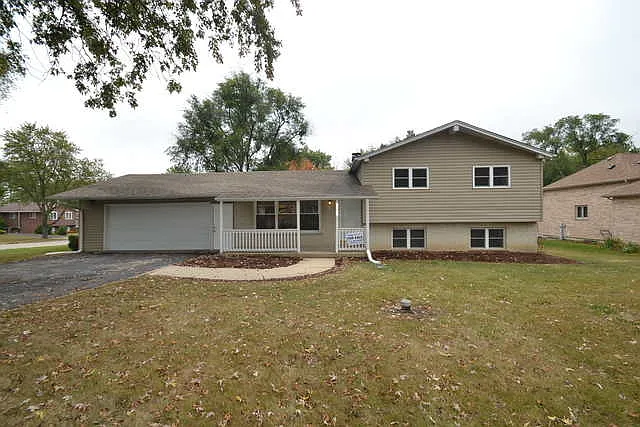 2N653 Amy Ave photo 1