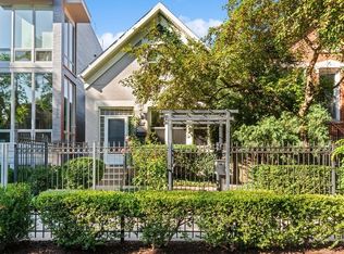 1926 W Erie St, Chicago, IL 60622