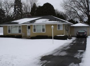 1463 Millbrook St SE, Grand Rapids, MI 49508